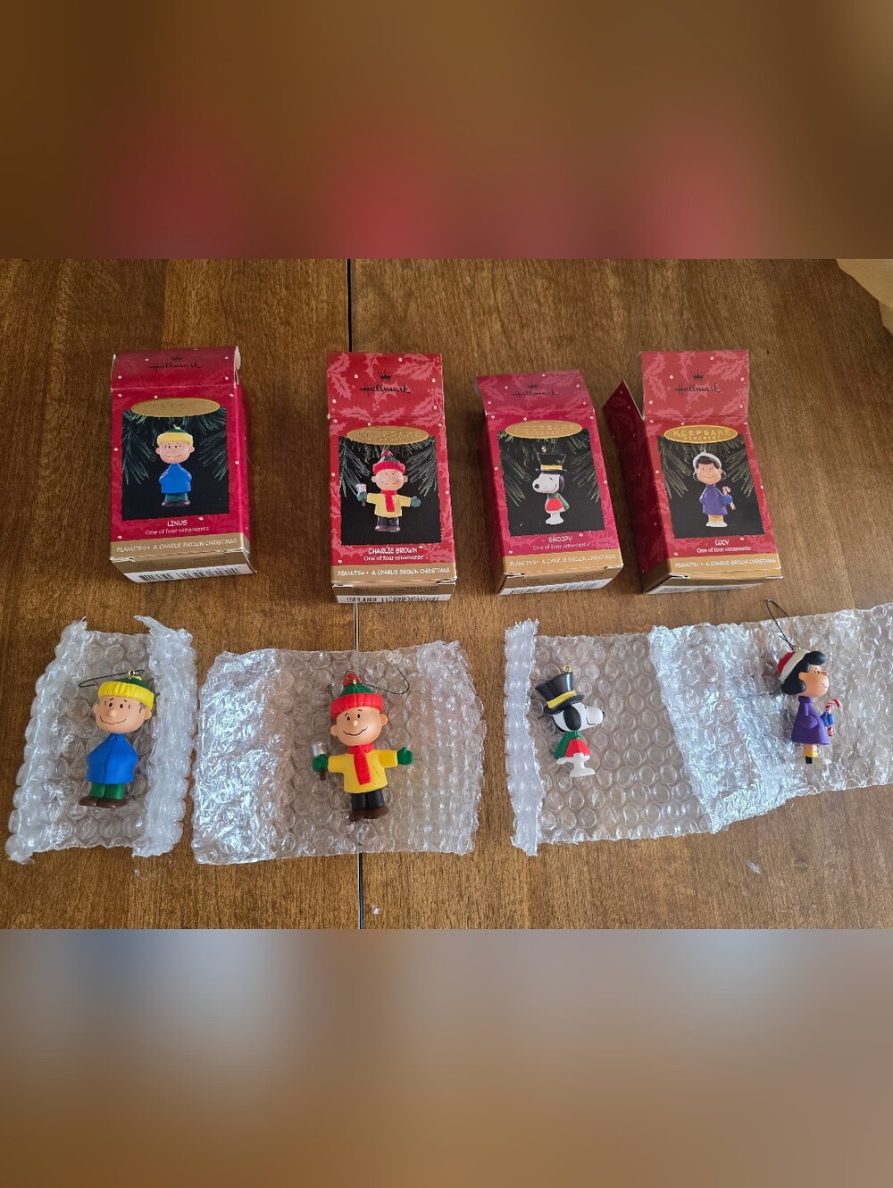 Hallmark Keepsake Christmas Ornaments Set 4 Charlie Brown Snoopy Lucy Linus